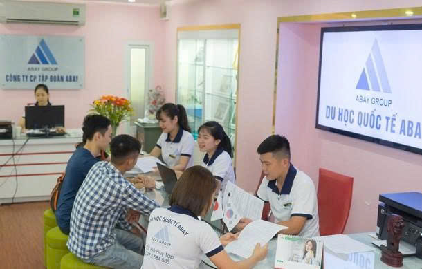 nganh-nghe-tu-van-du-hoc-la-gi-nghiepvu360